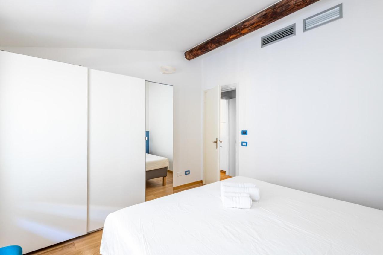 Easylife - Romantico Appartamento Sulla Darsena Mailand Exterior foto